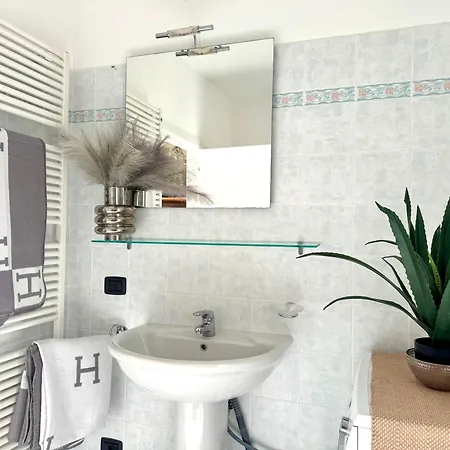 ヴィラ Planca Fiumelatte