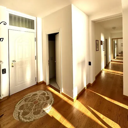 Planca ヴィラ Fiumelatte