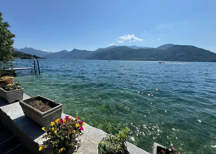 Planca וילה Fiumelatte